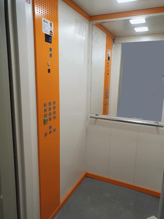Center Apartment, Balcony Twarda Varşovia Exterior foto